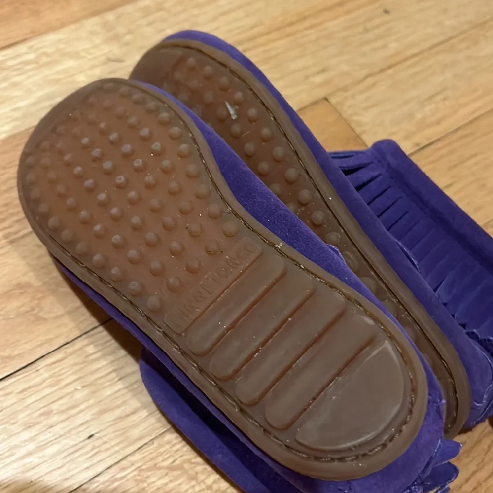 Minnetonka Purple Moccasins Girls Size 3